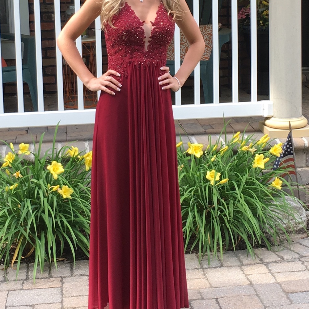 maroom senior prom dress